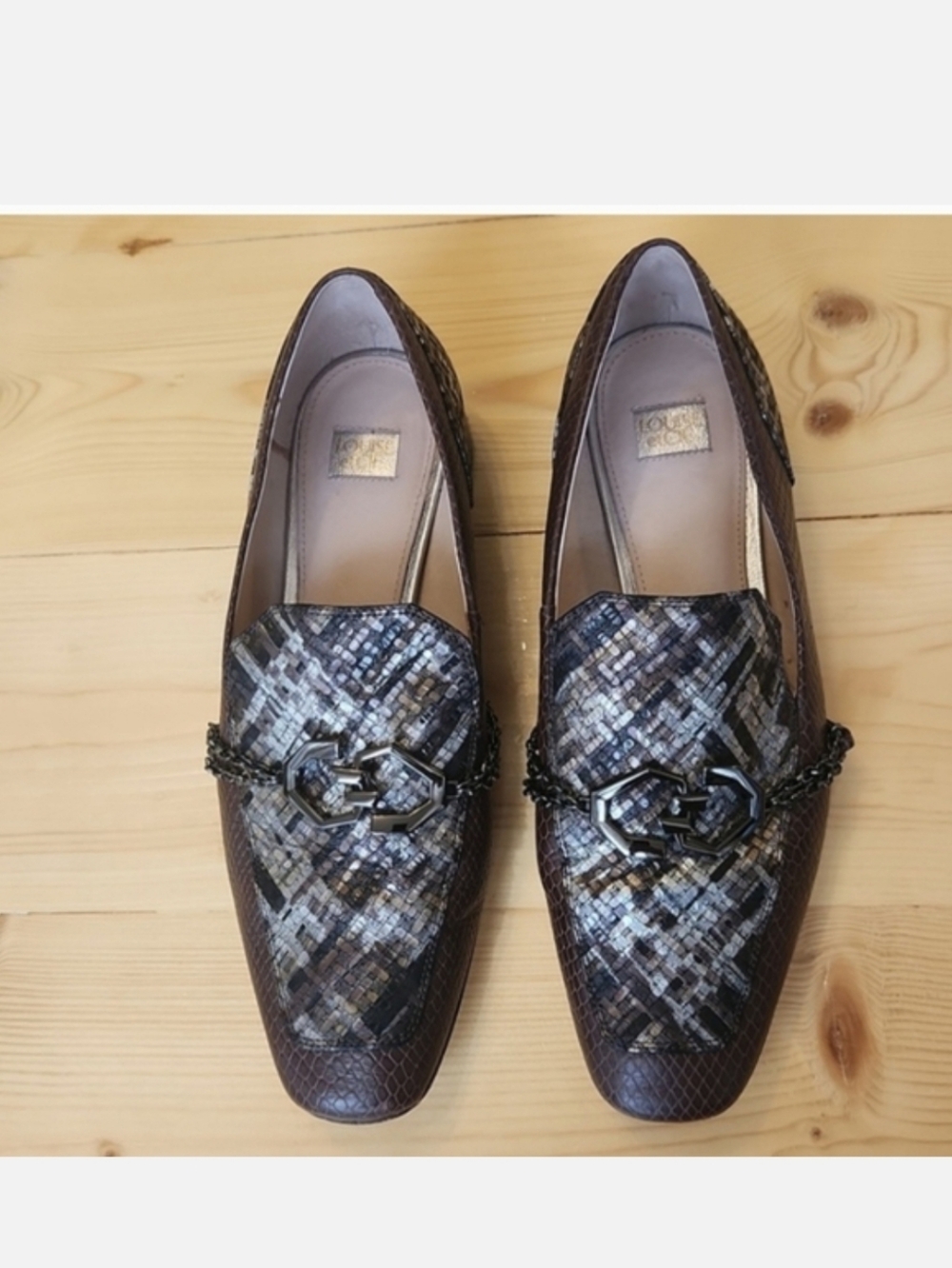Louise Et Cie Everland Loafer Slip On Snake Embossed Leather Chain Detail sz 9.5 - Picture 4 of 14